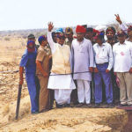 Atal Bihari Vajpayee with George Fernandes, APJ Abdul Kalam, R.Chidambaram and others, in Pokhran after the nuclear tests, May 1998